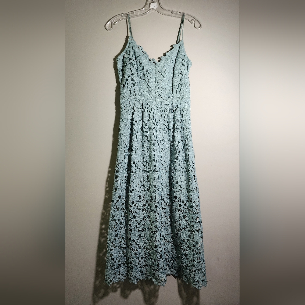 Small Dex Occasion Dress – Floral Lace Midi – Teal Blue Elegant Sleeveless